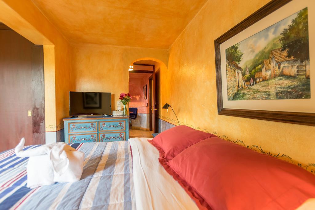 Casa Puesta Del Sol Hotel ซานมิเกล เด อาเญนเด ภายนอก รูปภาพ