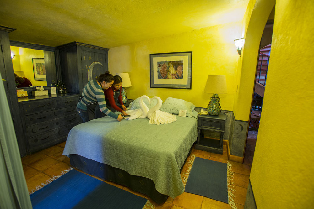 Casa Puesta Del Sol Hotel ซานมิเกล เด อาเญนเด ภายนอก รูปภาพ