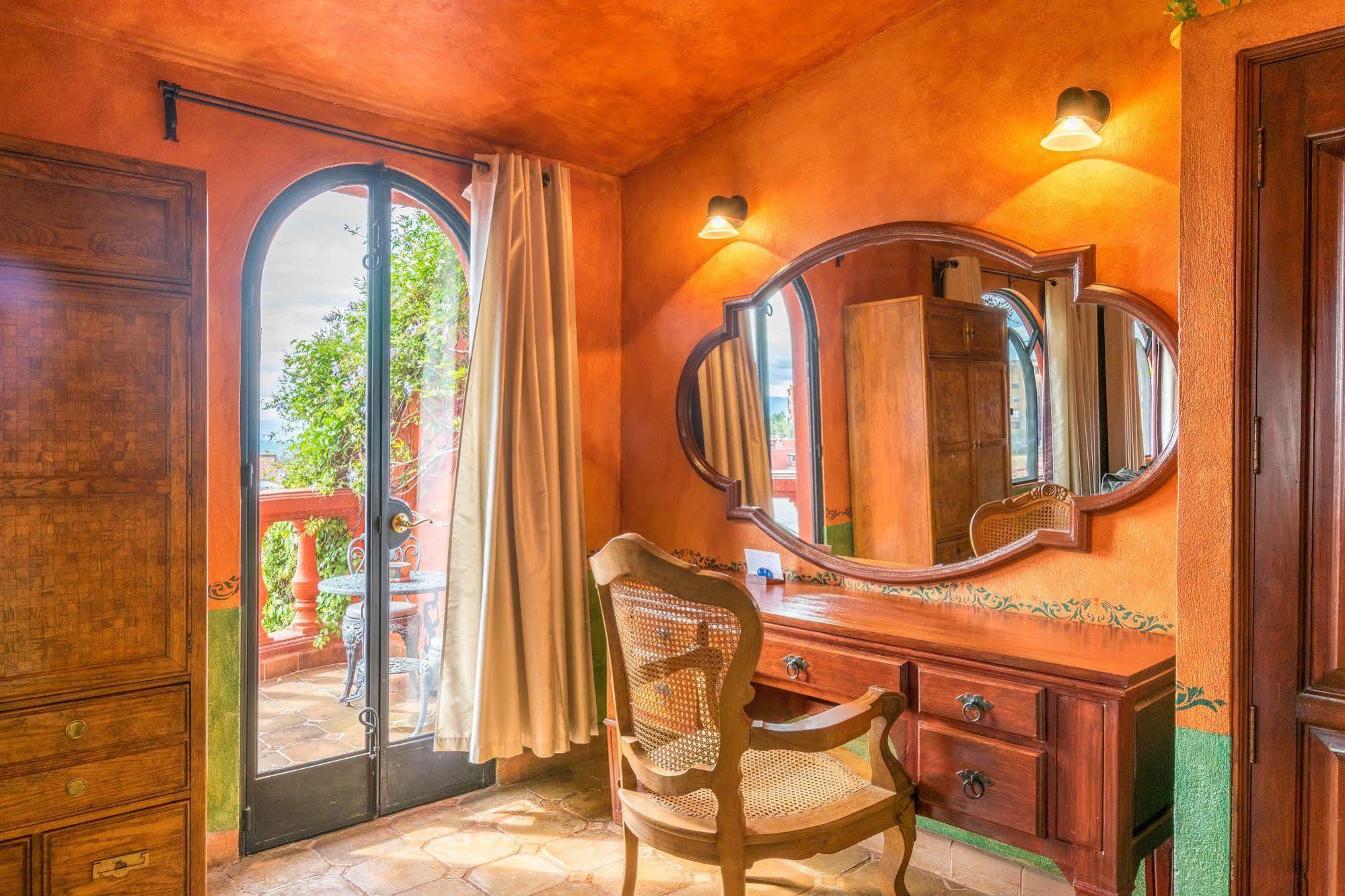 Casa Puesta Del Sol Hotel ซานมิเกล เด อาเญนเด ภายนอก รูปภาพ