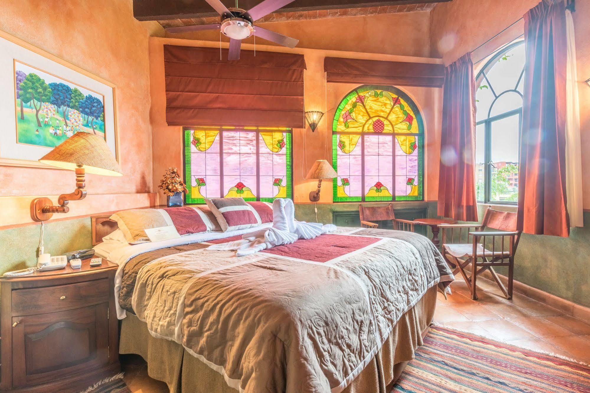 Casa Puesta Del Sol Hotel ซานมิเกล เด อาเญนเด ภายนอก รูปภาพ