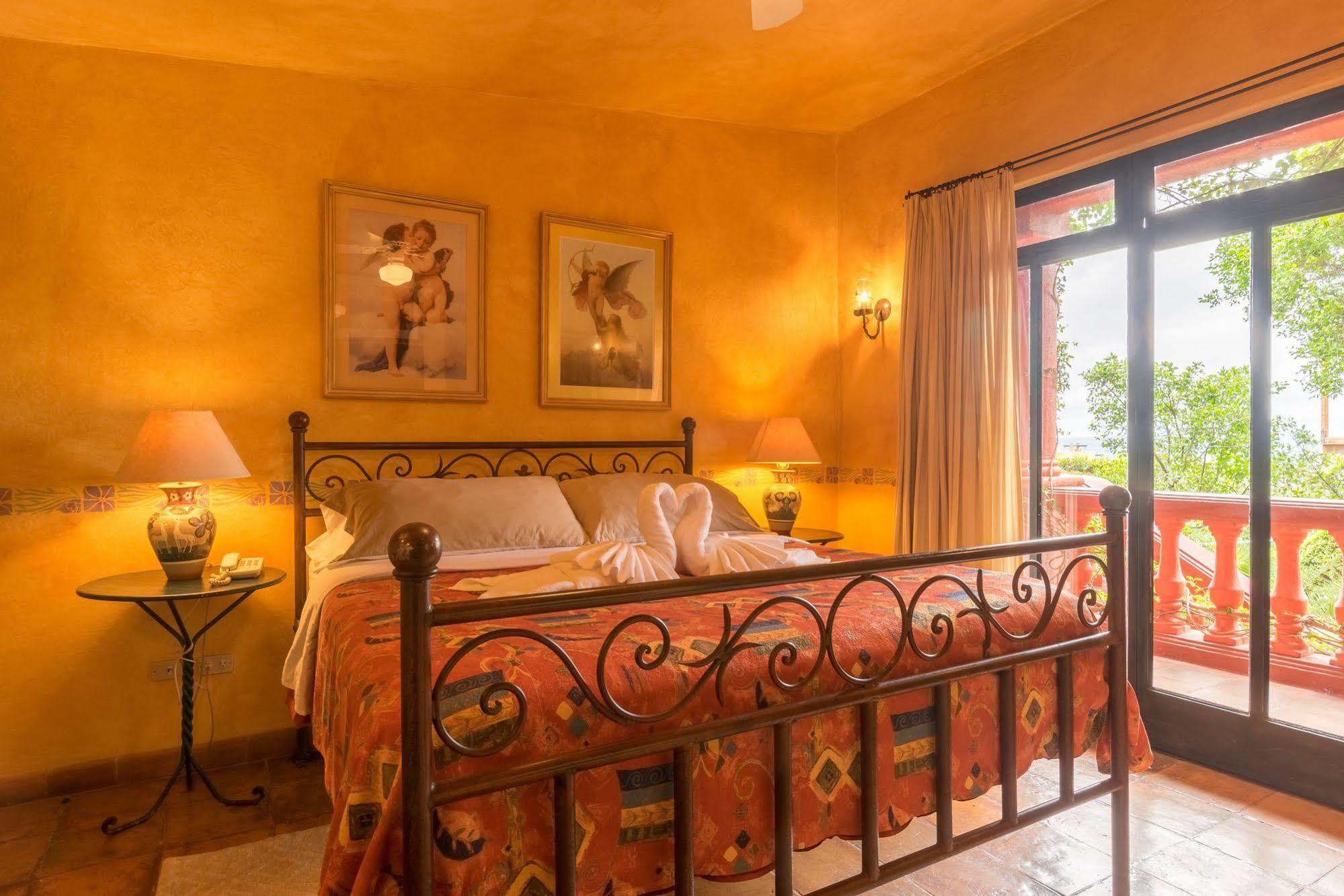 Casa Puesta Del Sol Hotel ซานมิเกล เด อาเญนเด ภายนอก รูปภาพ